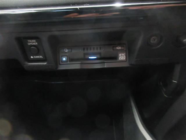 クラウンハイブリッド ＲＳアドバンス　地デジ　衝突被害軽減装置　黒革シート　ＬＥＤヘットライト　後カメラ　クルコン　ＡＣ　Ｐシート　エアバッグ　ナビＴＶ　セキュリティーアラーム　キーフリー　スマートキ　パワーウィンドウ　メモリナビ　アルミ（12枚目）