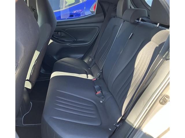 ヤリス X アイドリングストップ付き PCS スマートキーシステム 横滑り防止装置付き ワイヤレスキー バックガイドモニター 盗難防止 サイドエアバック エアコン Wエアバッグ パワーウインドウ ETC付き(17枚目)