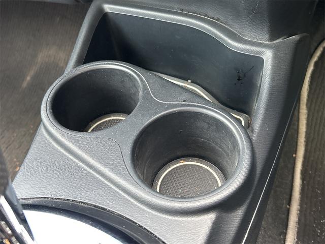 アクア G G’s ETC バックカメラ ナビ TV オートクルーズコントロール レーンアシスト 衝突被害軽減システム アルミホイール オートマチックハイビーム オートライト スマートキー 電動格納ミラー CVT(44枚目)