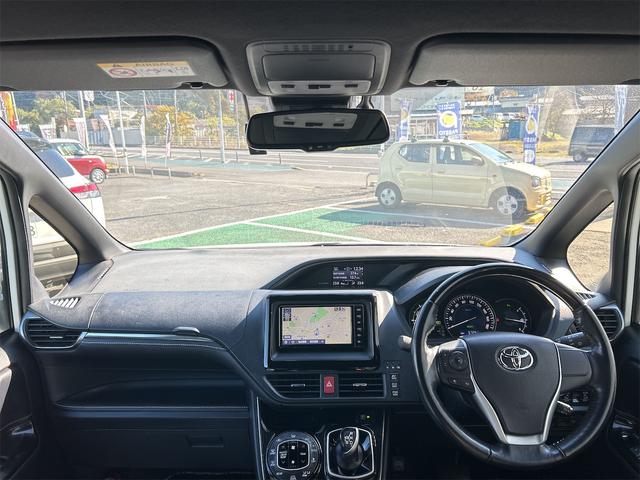 車を運転する際には運転席の存在は欠かせません。なのでしっかりとチェックしたいポイントですね。