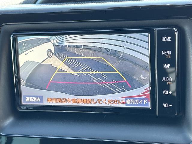 バックカメラ装備。駐車が苦手な方には欠かせません。