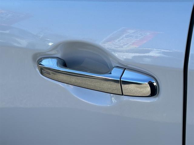 当店のお車をご覧いただきましてありがとうございます。お車についてのご質問やお見積りのご依頼、ご購入にあたってのご相談などお気軽にお問い合わせ下さい！