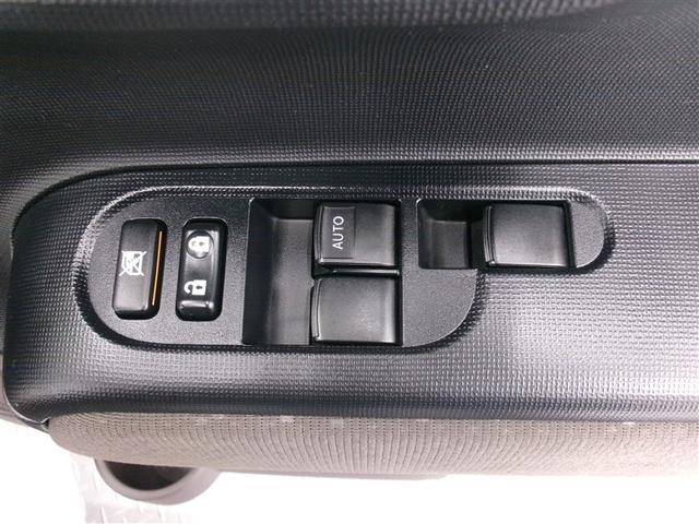 ポルテ F 電動スライドドア オートマチックハイビーム オートライト スマートキー 電動格納ミラー CVT CD 衝突安全ボディ ABS ESC エアコン パワーステアリング(12枚目)