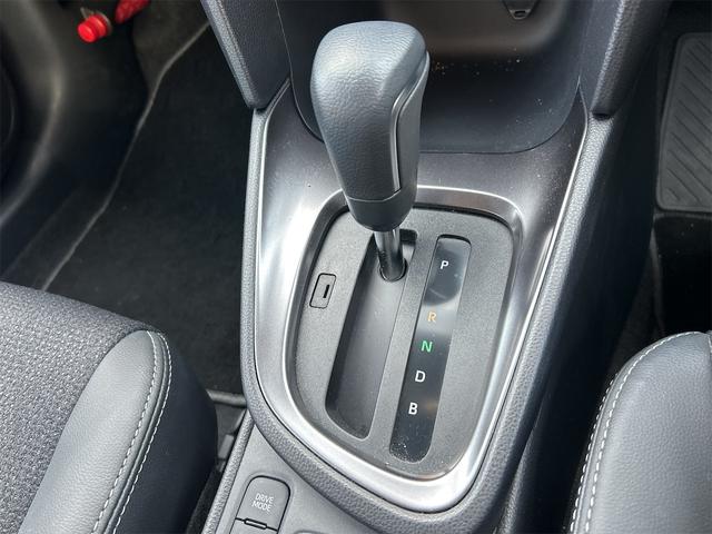 ヤリスクロス ハイブリッドZ ドライブレコーダー ETC 全周囲カメラ オートクルーズコントロール レーンアシスト パワーシート 衝突被害軽減システム ナビ TV オートマチックハイビーム オートライト(10枚目)