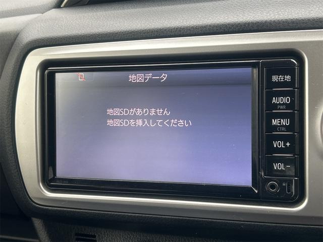 ヴィッツ ジュエラ　ドライブレコーダー　バックカメラ　ＴＶ　レーンアシスト　衝突被害軽減システム　オートマチックハイビーム　スマートキー　電動格納ミラー　ＣＶＴ　衝突安全ボディ　ＡＢＳ　ＥＳＣ（4枚目）