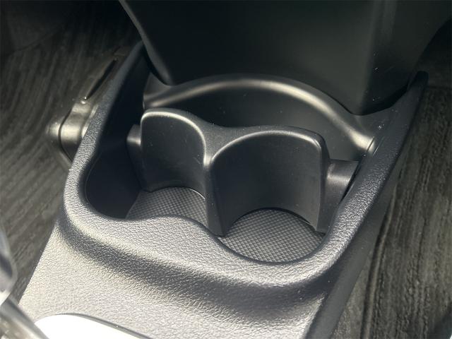 ヴィッツ ジュエラ　ドライブレコーダー　バックカメラ　ＴＶ　レーンアシスト　衝突被害軽減システム　オートマチックハイビーム　スマートキー　電動格納ミラー　ＣＶＴ　衝突安全ボディ　ＡＢＳ　ＥＳＣ（43枚目）