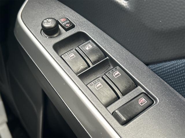 ルーミー カスタムＧ－Ｔ　ドライブレコーダー　ＥＴＣ　全周囲カメラ　ナビ　ＴＶ　両側電動スライドドア　クリアランスソナー　オートクルーズコントロール　衝突被害軽減システム　アルミホイール　オートライト　ＬＥＤヘッドランプ（51枚目）