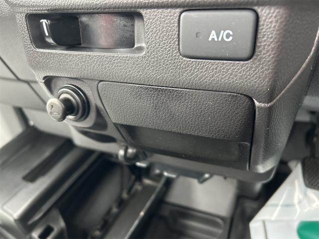 アクティトラック ＳＤＸ　４ＷＤ　軽トラック　ＭＴ　キーレスエントリー　ＡＢＳ　エアコン　パワーステアリング　パワーウィンドウ　運転席エアバッグ（41枚目）