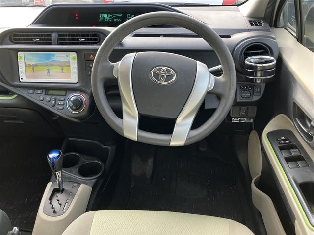 アクア Ｓ　スマートキープッシュスタート　キーレスエントリ　イモビ　ナビ＆ＴＶ　オートエアコン　デュアルエアバック　パワーウィンドウ　ＥＴＣ　ＳＲＳ　ワンセグＴＶ　パワーステアリング　ＡＢＳ　メモリーナビ（4枚目）