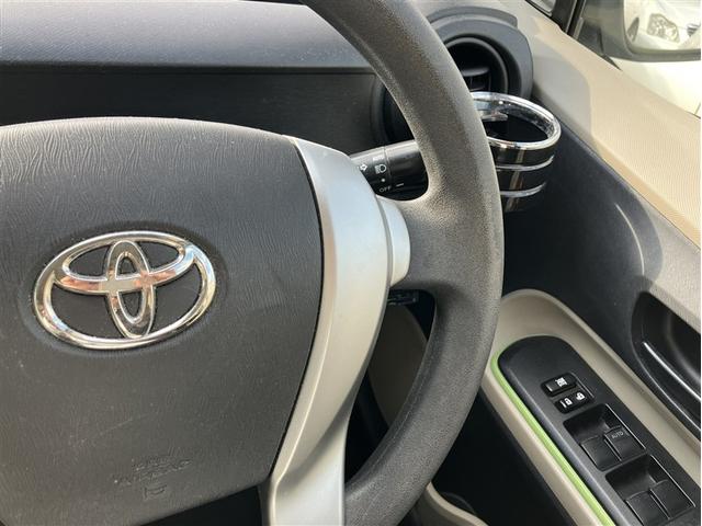 アクア Ｓ　スマートキープッシュスタート　キーレスエントリ　イモビ　ナビ＆ＴＶ　オートエアコン　デュアルエアバック　パワーウィンドウ　ＥＴＣ　ＳＲＳ　ワンセグＴＶ　パワーステアリング　ＡＢＳ　メモリーナビ（9枚目）