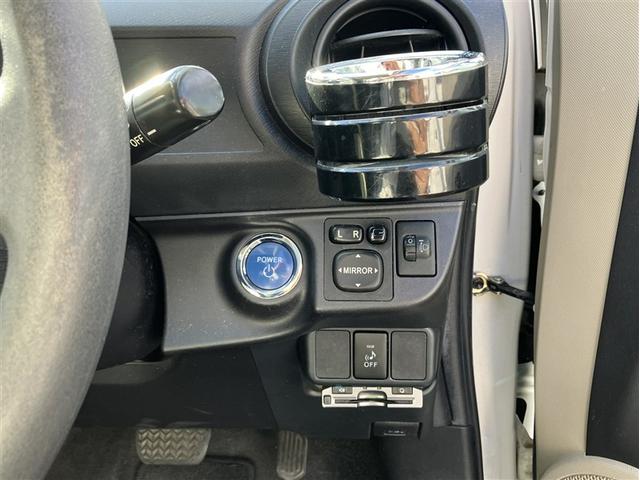 アクア Ｓ　スマートキープッシュスタート　キーレスエントリ　イモビ　ナビ＆ＴＶ　オートエアコン　デュアルエアバック　パワーウィンドウ　ＥＴＣ　ＳＲＳ　ワンセグＴＶ　パワーステアリング　ＡＢＳ　メモリーナビ（10枚目）