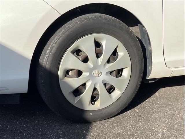 アクア Ｓ　スマートキープッシュスタート　キーレスエントリ　イモビ　ナビ＆ＴＶ　オートエアコン　デュアルエアバック　パワーウィンドウ　ＥＴＣ　ＳＲＳ　ワンセグＴＶ　パワーステアリング　ＡＢＳ　メモリーナビ（19枚目）