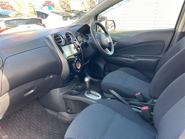ノート X DIG-S バックカメラ ナビ TV アルミホイール スマートキー アイドリングストップ 電動格納ミラー CVT 盗難防止システム 衝突安全ボディ ABS CD ミュージックプレイヤー接続可 エアコン(29枚目)