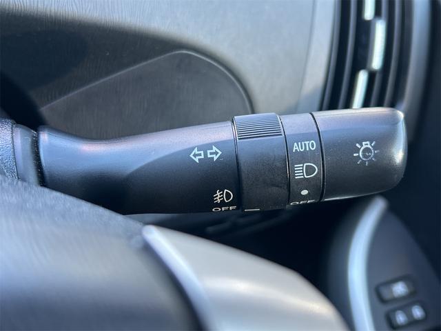 プリウス S ドライブレコーダー ETC バックカメラ ナビ TV アルミホイール オートライト HID CVT スマートキー 電動格納ミラー 盗難防止システム Bluetooth 衝突安全ボディ ABS ESC(47枚目)