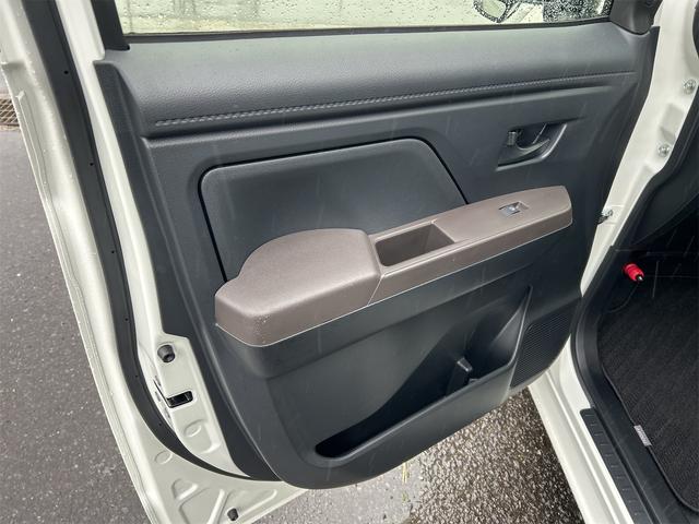 ルーミー Ｇ　ＥＴＣ　バックカメラ　ナビ　ＴＶ　両側電動スライドドア　クリアランスソナー　衝突被害軽減システム　オートライト　ＬＥＤヘッドランプ　スマートキー　アイドリングストップ　電動格納ミラー　シートヒーター（29枚目）