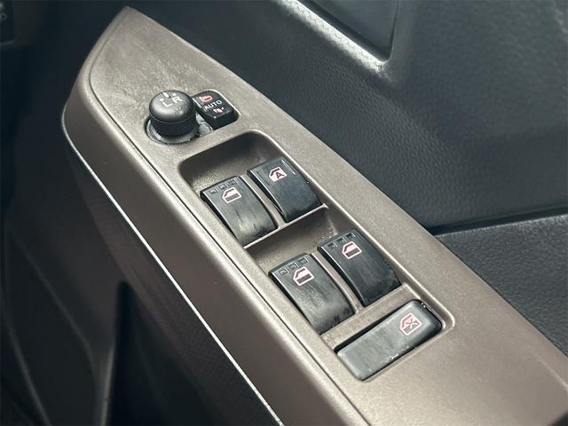 ルーミー Ｇ　ＥＴＣ　バックカメラ　ナビ　ＴＶ　両側電動スライドドア　クリアランスソナー　衝突被害軽減システム　オートライト　ＬＥＤヘッドランプ　スマートキー　アイドリングストップ　電動格納ミラー　シートヒーター（48枚目）