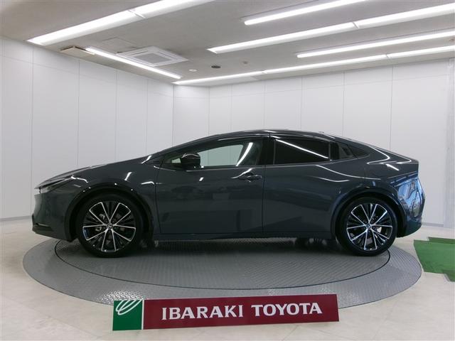 プリウス Ｚ　リアカメラ　プリクラッシュ　本革　ＬＥＤランプ　アルミホイール　ＡＣ　運転席エアバッグ　パワーウインドウ　ＡＢＳ　パワステ　助手席エアバッグ（2枚目）