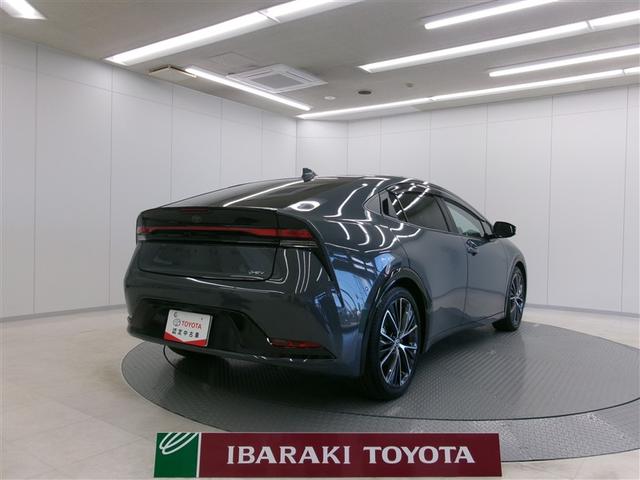 プリウス Ｚ　リアカメラ　プリクラッシュ　本革　ＬＥＤランプ　アルミホイール　ＡＣ　運転席エアバッグ　パワーウインドウ　ＡＢＳ　パワステ　助手席エアバッグ（3枚目）