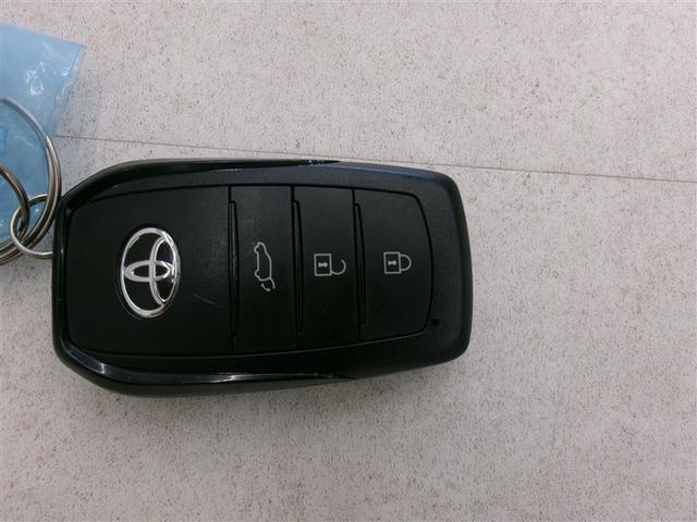 プリウス Ｚ　リアカメラ　プリクラッシュ　本革　ＬＥＤランプ　アルミホイール　ＡＣ　運転席エアバッグ　パワーウインドウ　ＡＢＳ　パワステ　助手席エアバッグ（15枚目）