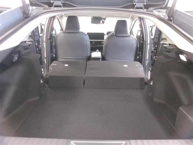 プリウス Ｚ　リアカメラ　プリクラッシュ　本革　ＬＥＤランプ　アルミホイール　ＡＣ　運転席エアバッグ　パワーウインドウ　ＡＢＳ　パワステ　助手席エアバッグ（18枚目）