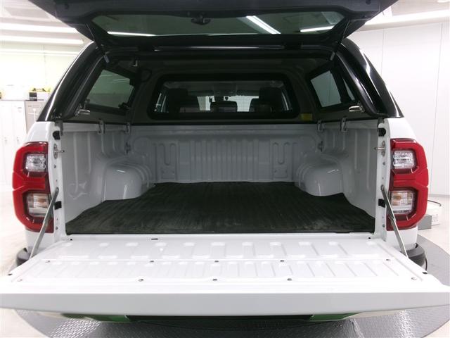 ハイラックス Ｚ　プリクラッシュＳ　キーフリーシステム　フルセグ地デジ　運転席助手席エアバック　バックモニタ　パワーウインドウ　ＥＴＣ搭載　スマートキー＆プッシュスタート　カーテンエアバック　切り替え４ＷＤ　パワステ（18枚目）