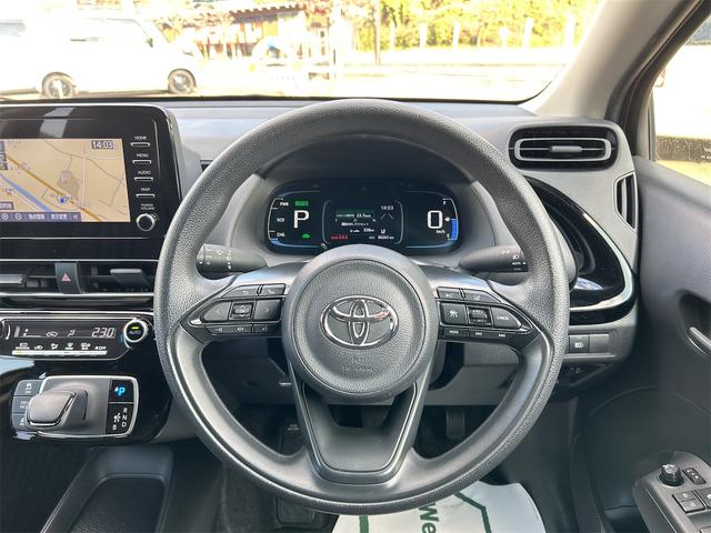 アクア Ｘ　ＥＴＣ　バックカメラ　ナビ　オートクルーズコントロール　レーンアシスト　衝突被害軽減システム　オートマチックハイビーム　オートライト　ＬＥＤヘッドランプ　スマートキー　電動格納ミラー　１００Ｖ電源（3枚目）