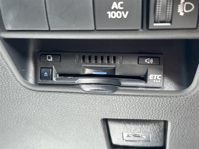 アクア Ｘ　ＥＴＣ　バックカメラ　ナビ　オートクルーズコントロール　レーンアシスト　衝突被害軽減システム　オートマチックハイビーム　オートライト　ＬＥＤヘッドランプ　スマートキー　電動格納ミラー　１００Ｖ電源（6枚目）