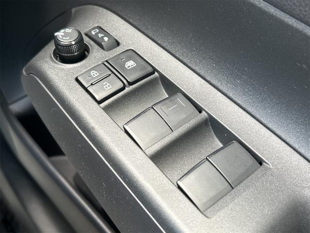 アクア Ｘ　ＥＴＣ　バックカメラ　ナビ　オートクルーズコントロール　レーンアシスト　衝突被害軽減システム　オートマチックハイビーム　オートライト　ＬＥＤヘッドランプ　スマートキー　電動格納ミラー　１００Ｖ電源（22枚目）