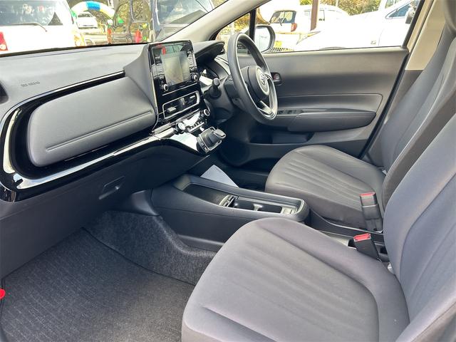 アクア Ｘ　ＥＴＣ　バックカメラ　ナビ　オートクルーズコントロール　レーンアシスト　衝突被害軽減システム　オートマチックハイビーム　オートライト　ＬＥＤヘッドランプ　スマートキー　電動格納ミラー　１００Ｖ電源（36枚目）