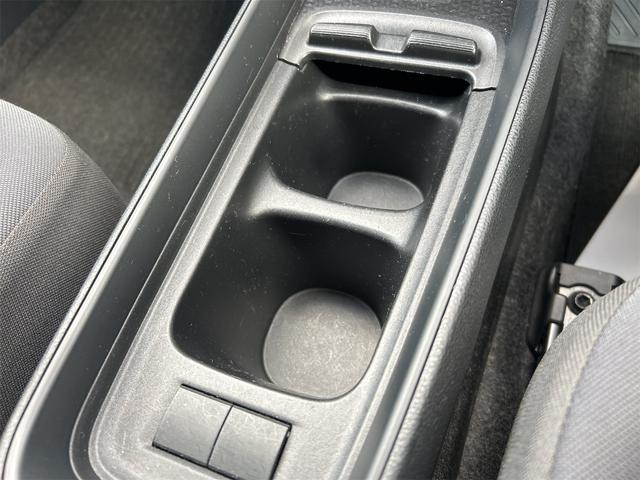 アクア Ｘ　ＥＴＣ　バックカメラ　ナビ　オートクルーズコントロール　レーンアシスト　衝突被害軽減システム　オートマチックハイビーム　オートライト　ＬＥＤヘッドランプ　スマートキー　電動格納ミラー　１００Ｖ電源（48枚目）