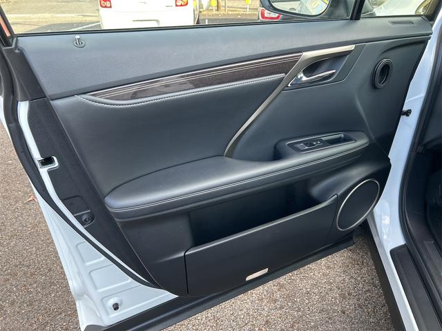 ＲＸ ＲＸ４５０ｈ　Ｆスポーツ　４ＷＤ　ドライブレコーダー　全周囲カメラ　オートクルーズコントロール　レーンアシスト　パワーシート　衝突被害軽減システム　ナビ　ＴＶ　オートマチックハイビーム　オートライト（38枚目）