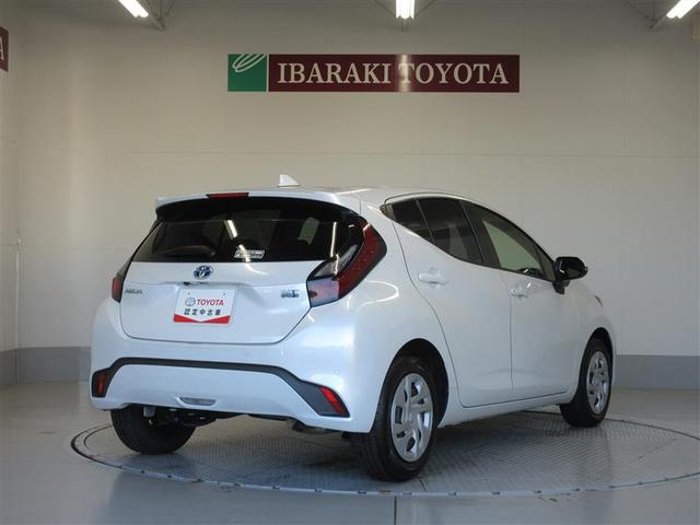 アクア Ｇ　ＶＳＣ　衝突軽減ブレーキ　バックモニター　ＬＥＤ　クルーズコントロール　スマートキー　パワーウィンドウ　サイドエアバック　レンタカーアップ　キーフリーシステム　オートエアコン　助手席エアバッグ　ＰＳ（3枚目）