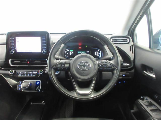 アクア Ｇ　ＶＳＣ　衝突軽減ブレーキ　バックモニター　ＬＥＤ　クルーズコントロール　スマートキー　パワーウィンドウ　サイドエアバック　レンタカーアップ　キーフリーシステム　オートエアコン　助手席エアバッグ　ＰＳ（4枚目）