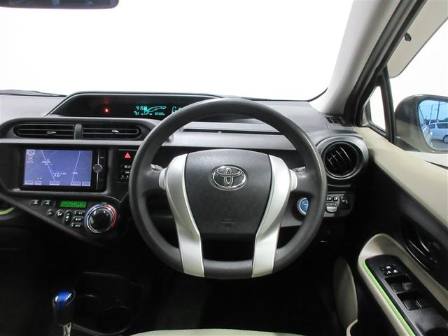 アクア Ｓ　スマートキープッシュスタート　キーレスエントリ　フルセグ地デジ　ナビ＆ＴＶ　オートエアコン　デュアルエアバック　Ｂカメラ　パワーウィンドウ　ＥＴＣ　ＤＶＤ再生可能　ＳＲＳ　パワーステアリング　ＡＢＳ（4枚目）