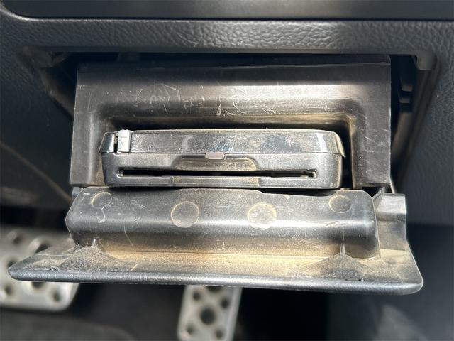 レガシィアウトバック リミテッド　４ＷＤ　ドライブレコーダー　ＥＴＣ　バックカメラ　クリアランスソナー　オートクルーズコントロール　レーンアシスト　パワーシート　衝突被害軽減システム　ナビ　オートライト　ＬＥＤヘッドランプ（10枚目）