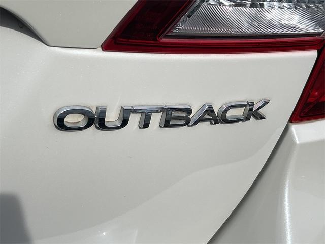 レガシィアウトバック リミテッド　４ＷＤ　ドライブレコーダー　ＥＴＣ　バックカメラ　クリアランスソナー　オートクルーズコントロール　レーンアシスト　パワーシート　衝突被害軽減システム　ナビ　オートライト　ＬＥＤヘッドランプ（21枚目）