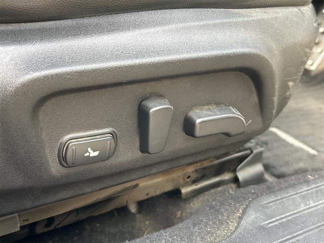 レガシィアウトバック リミテッド　４ＷＤ　ドライブレコーダー　ＥＴＣ　バックカメラ　クリアランスソナー　オートクルーズコントロール　レーンアシスト　パワーシート　衝突被害軽減システム　ナビ　オートライト　ＬＥＤヘッドランプ（43枚目）