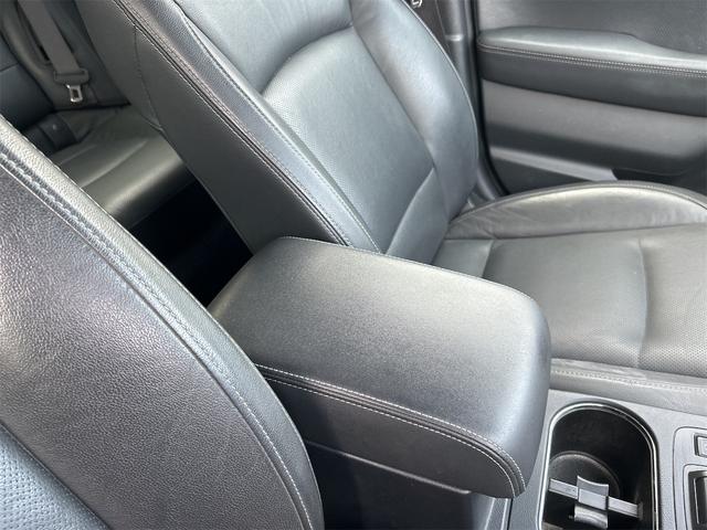 レガシィアウトバック リミテッド　４ＷＤ　ドライブレコーダー　ＥＴＣ　バックカメラ　クリアランスソナー　オートクルーズコントロール　レーンアシスト　パワーシート　衝突被害軽減システム　ナビ　オートライト　ＬＥＤヘッドランプ（61枚目）