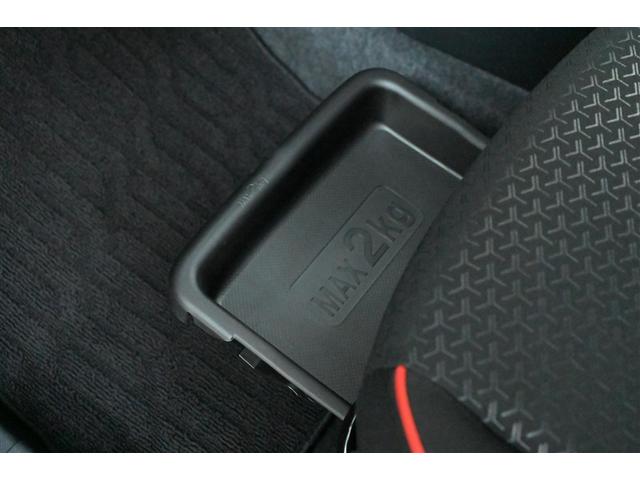 ライズ Ｚ　誤発進抑制機能　エアコン　スマートキー＆プッシュスタート　地デジＴＶ　ドライブレコーダ　ＶＳＡ　盗難防止装置　ミュージックプレイヤー接続可　アイドリングストップ機能　クルコン　バックモニター　キーレス（33枚目）
