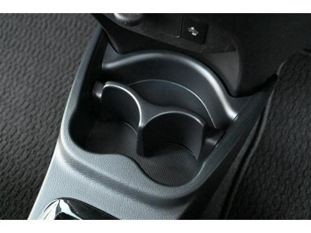 ヴィッツ ハイブリッド　ジュエラ　ワンセグ　メモリ－ナビ　ナビ＆ＴＶ　助手席エアバッグ　オートエアコン　ＥＴＣ車載器　エアバッグ　アルミホイール　パワーウインドウ　ミュージックプレイヤー接続可　記録簿　ＡＢＳ　キーレスキー　ＰＣＳ（30枚目）