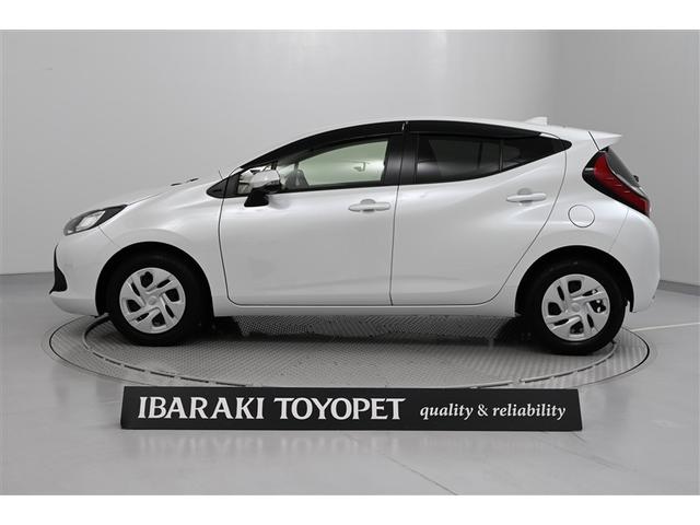 アクア X 踏み間違い防止 イモビ ナビ&TV フルセグ 点検記録簿 LEDヘッドライト スマートキー 横滑り防止機能 キーレスエントリー オートクルーズ オートエアコン ETC カーテンエアバッグ ABS(4枚目)