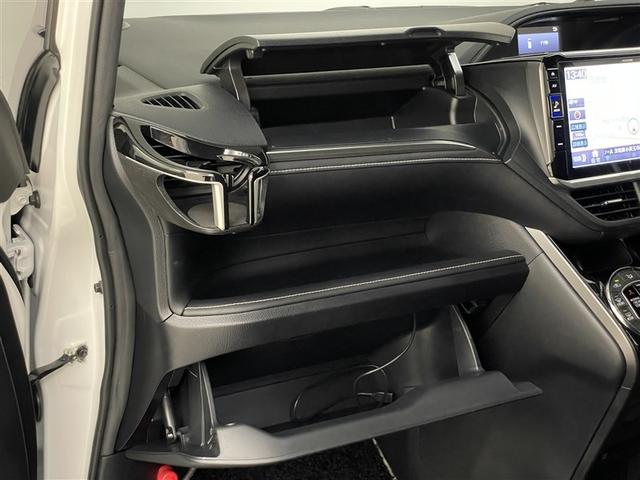 エスクァイア Gi プレミアムパッケージ ブラックテーラード 衝突軽減 盗難防止システム 3列 記録簿 スマキー DVD再生 LEDライト キーフリー アイドリングストップ ドライブレコーダー 横滑り防止機能 エアバッグ オートエアコン ABS ETC ナビTV(30枚目)