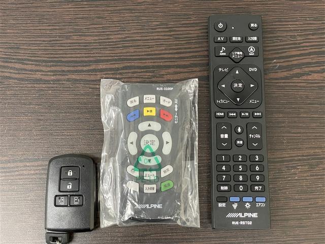 エスクァイア Gi プレミアムパッケージ ブラックテーラード 衝突軽減 盗難防止システム 3列 記録簿 スマキー DVD再生 LEDライト キーフリー アイドリングストップ ドライブレコーダー 横滑り防止機能 エアバッグ オートエアコン ABS ETC ナビTV(35枚目)