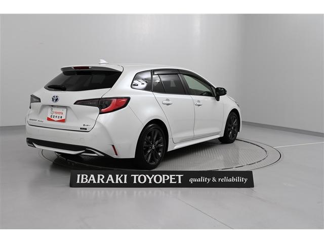 カローラツーリング ハイブリッド　ダブルバイビー　メディアプレイヤー接続　バックモニター　フルセグＴＶ　ＬＥＤライト　点検記録簿　クルコン　横滑り防止　盗難防止装置　ナビ・ＴＶ　エアバッグ　ＥＴＣ　ＡＢＳ　助手席エアバッグ　キーレス　メモリーナビ（5枚目）