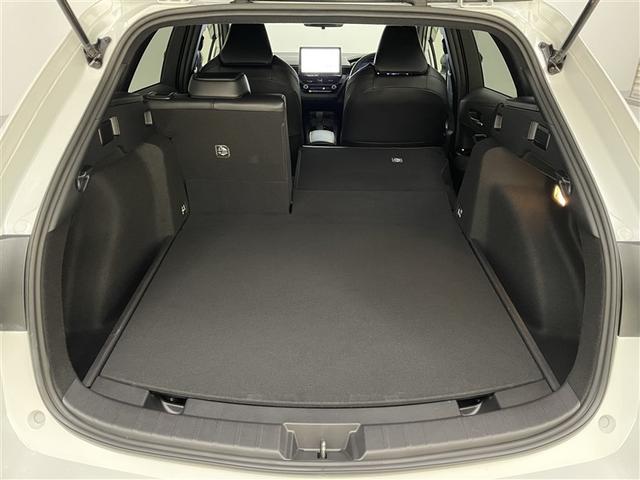 カローラツーリング ハイブリッド　ダブルバイビー　メディアプレイヤー接続　バックモニター　フルセグＴＶ　ＬＥＤライト　点検記録簿　クルコン　横滑り防止　盗難防止装置　ナビ・ＴＶ　エアバッグ　ＥＴＣ　ＡＢＳ　助手席エアバッグ　キーレス　メモリーナビ（18枚目）