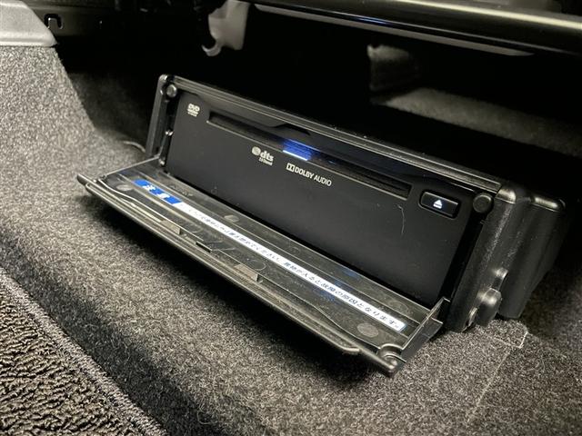 ヤリスクロス ハイブリッドＺ　ドライブレコーダ　インテリジェントキー　アルミホイル　ＬＥＤライト　リアカメラ　クルーズコントロール　整備記録簿　横滑り防止システム　ナビＴＶ　メモリーナビゲーション　電動シ－ト　パワステ　キーフリー（5枚目）