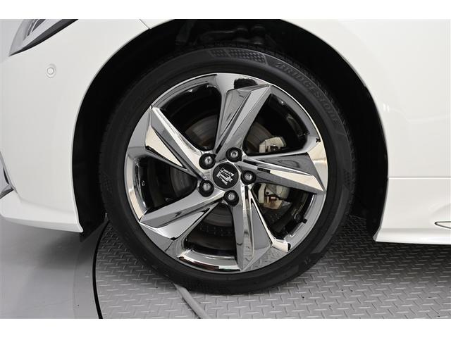 クラウンハイブリッド ＲＳアドバンス　地デジ　衝突被害軽減装置　ドライブレコーダ　ＬＥＤヘットライト　後カメラ　クルコン　ＡＣ　Ｐシート　エアバッグ　ナビＴＶ　セキュリティーアラーム　キーフリー　スマートキ　パワーウィンドウ　メモリナビ（4枚目）