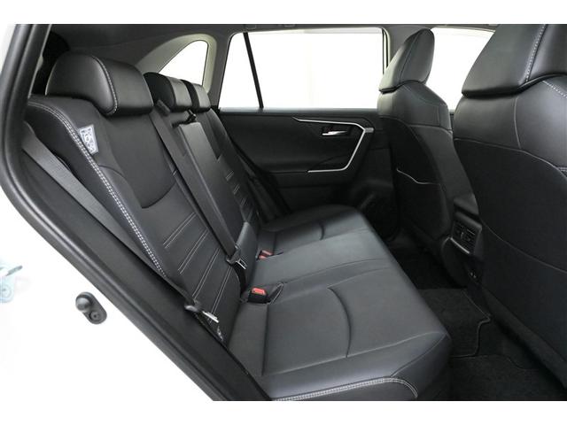 ＲＡＶ４ ハイブリッドＧ　衝突被害軽減装置　ドライブレコーダ　パノラマサンルーフ　エアロ　バックモニター　整備記録簿　地デジＴＶ　ＬＥＤヘッドライト　スマキー　電動シ－ト　ＡＷＤ　ＴＶナビ　パワステ　横滑り防止装置　クルコン（16枚目）