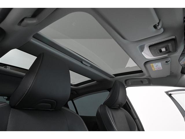 プリウス Ｚ　リアカメラ　パノラマサンルーフ　プリクラッシュ　ＰＷシート　ＡＣ１００Ｖ電源　ＬＥＤランプ　オートクルーズ　アルミホイール　ドライブレコーダ　ＡＣ　運転席エアバッグ　横滑り防止装置　ＥＴＣ付　ＴＶ（8枚目）