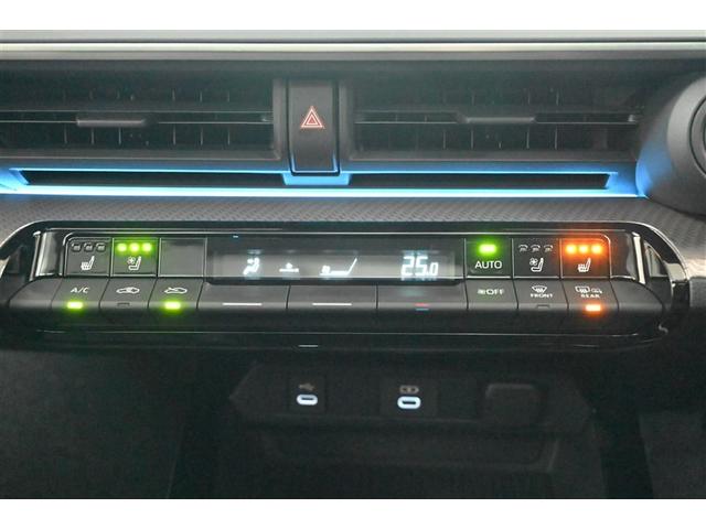 プリウス Ｚ　リアカメラ　パノラマサンルーフ　プリクラッシュ　ＰＷシート　ＡＣ１００Ｖ電源　ＬＥＤランプ　オートクルーズ　アルミホイール　ドライブレコーダ　ＡＣ　運転席エアバッグ　横滑り防止装置　ＥＴＣ付　ＴＶ（29枚目）